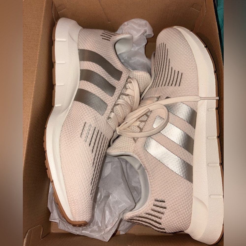 Adidas Women's Beige and Metallic Sneakers